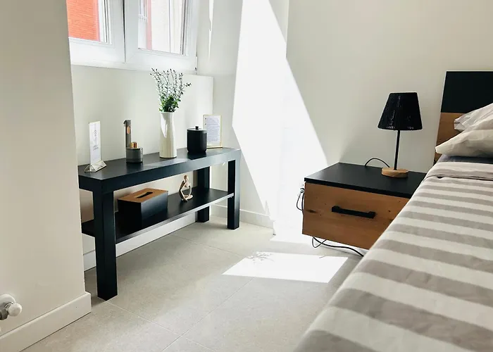 The Urban - Stylish And With Free Parking Apartman *